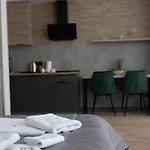 Ξενοδοχείο με διαμερίσματα Rest&ski 4*
